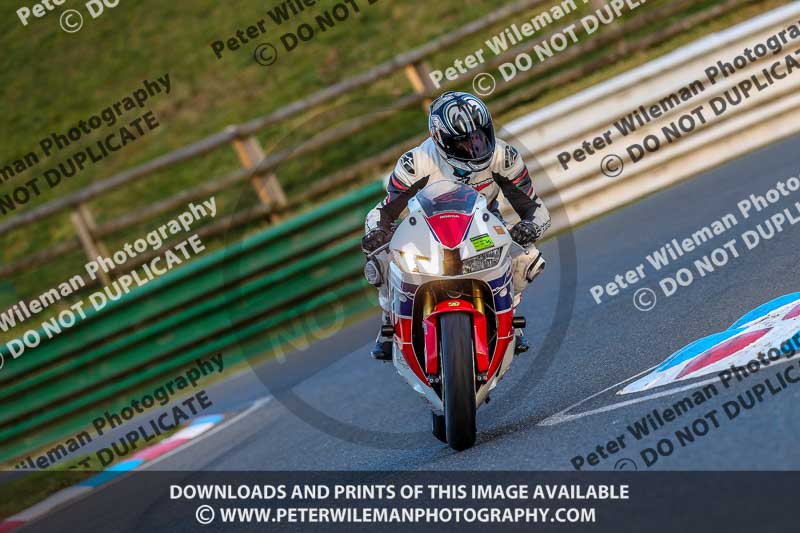 PJM Wedding Photography;enduro digital images;event digital images;eventdigitalimages;mallory park;mallory park photographs;mallory park trackday;mallory park trackday photographs;no limits trackdays;peter wileman photography;racing digital images;trackday digital images;trackday photos